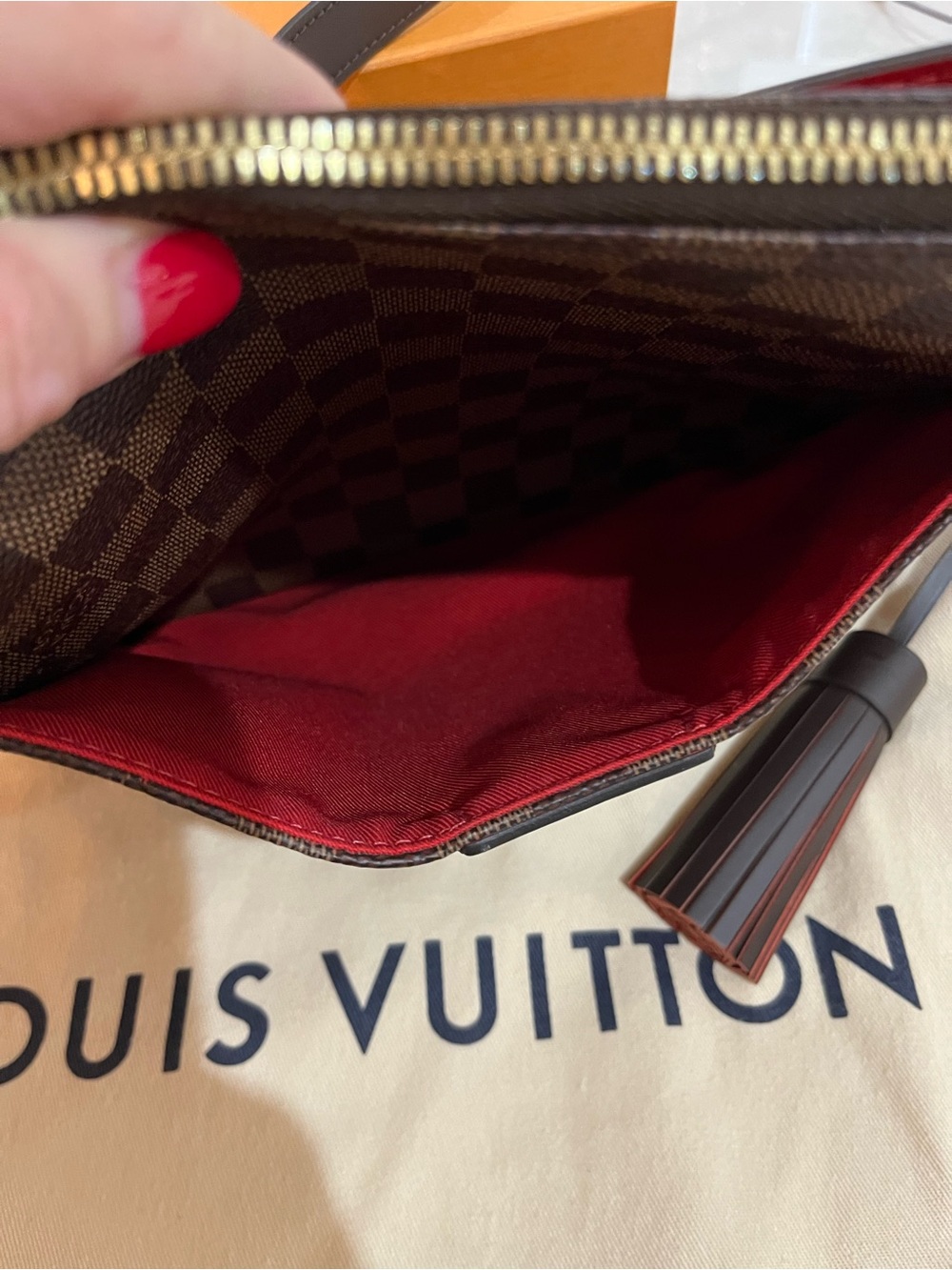 Louis Vuitton Damier Ebene South Bank Besace - Picture 7 of 8